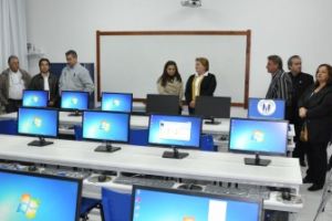 INAUGURAcaO-LAB--DE-INCLUSaO-DIGITAL